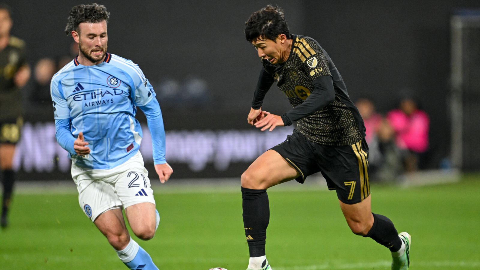 Walta scores first LAFC goal in draw at NYCFC