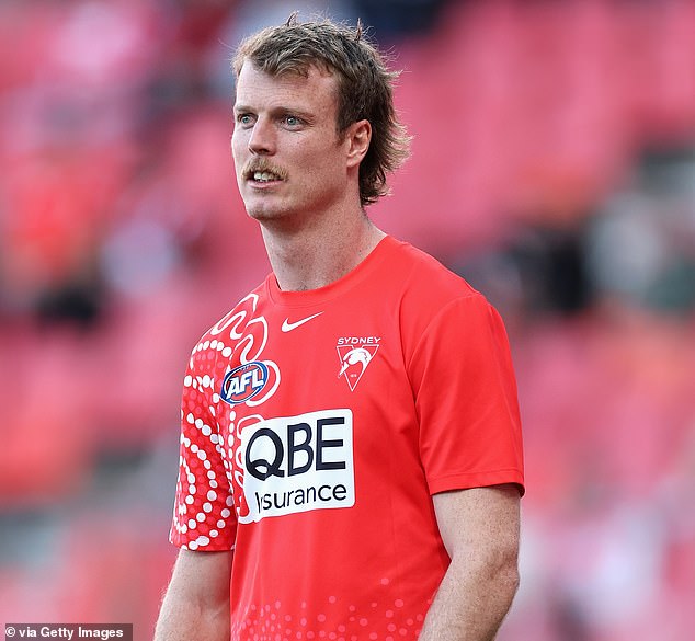 Nick Blakey's reported timeline puts him outside hotel room on the ...