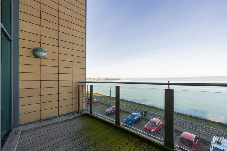 Spectacular Edinburgh two-bedroom waterfront duplex apartment with ...