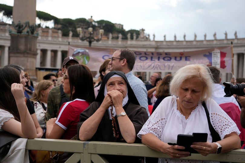 Pope Leo makes first appearance since surgery as he delivers important ...