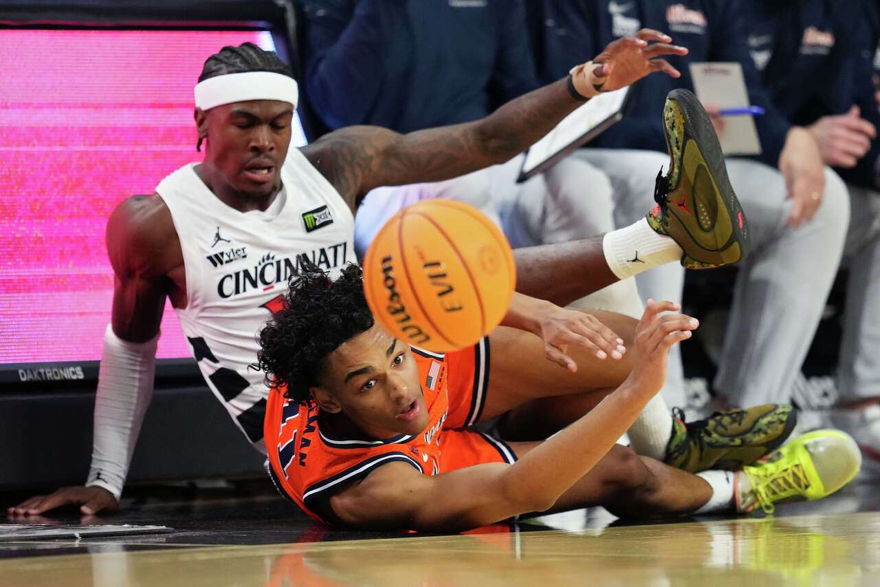 Why Illinois basketball freshman Ethan Brown earned a starting spot in ...