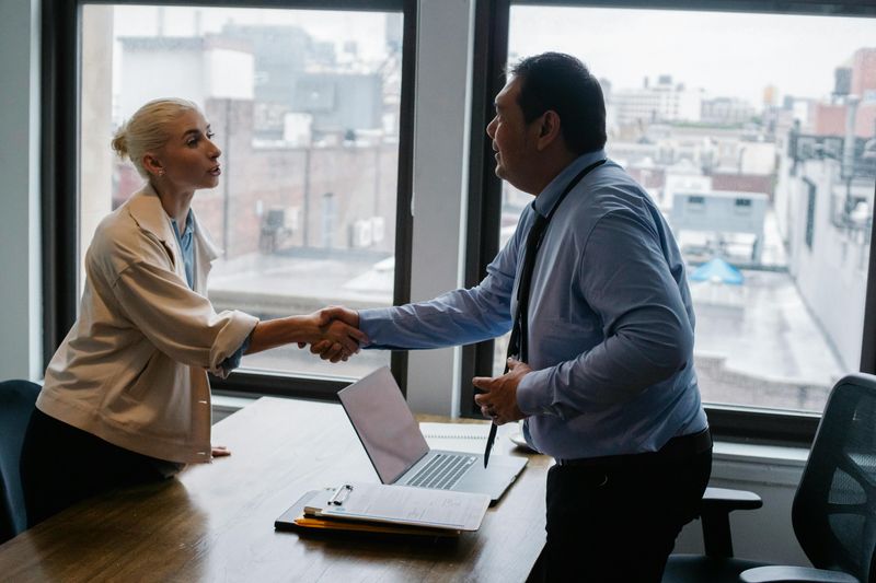 10 upper-class habits that can transform your life without spending a dime