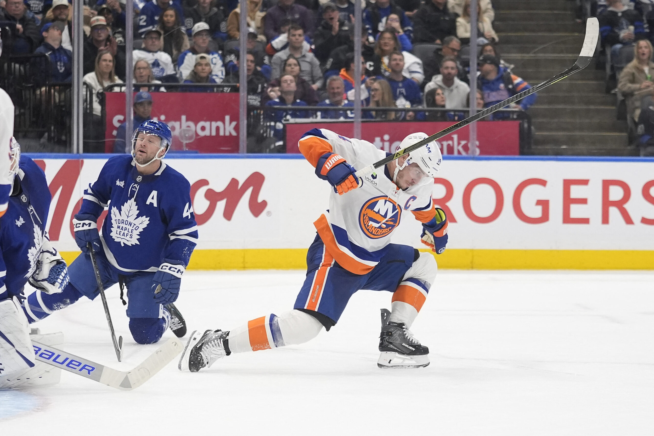 4 takeaways from Maple Leafs-Islanders: Sorokin outduels Bobrovsky ...