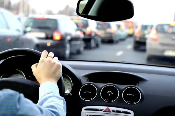 Think you’re a good driver? These 2 habits make even experienced ...