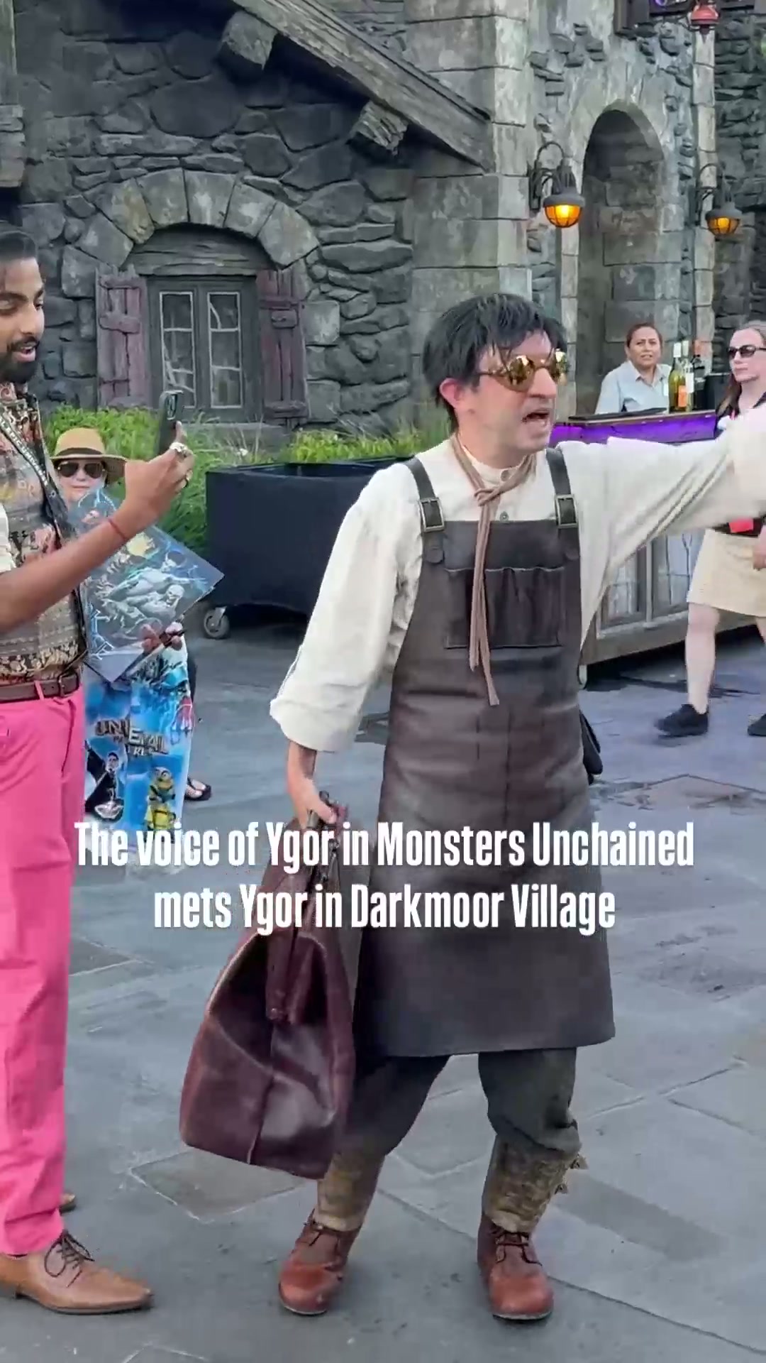 Voice of Ygor meets Ygor in Dark Universe