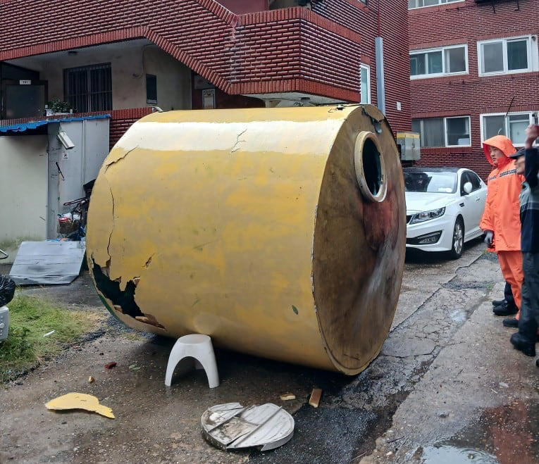 Incheon damaged by heavy rain, strong winds
