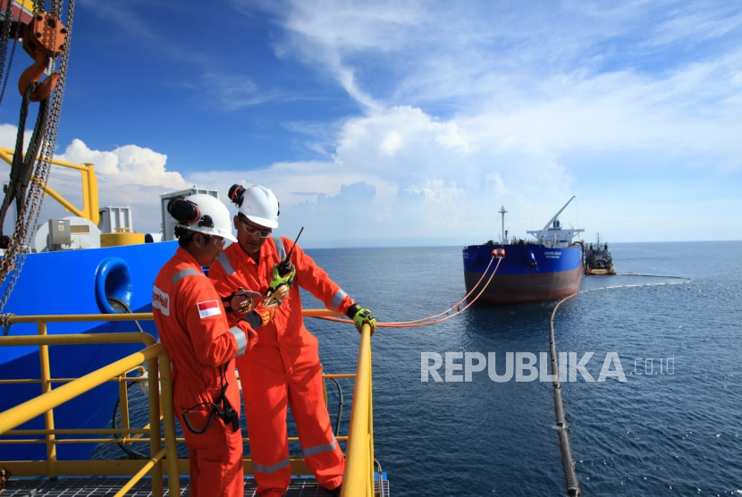 Stok BBM aman, Bahlil perkuat armada pengiriman dan produksi energi ...