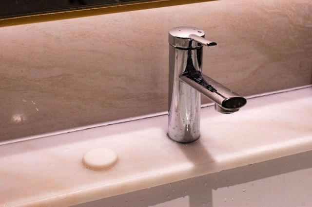 Guest learns full-size soap bar gets thrown away at upscale hotel ...
