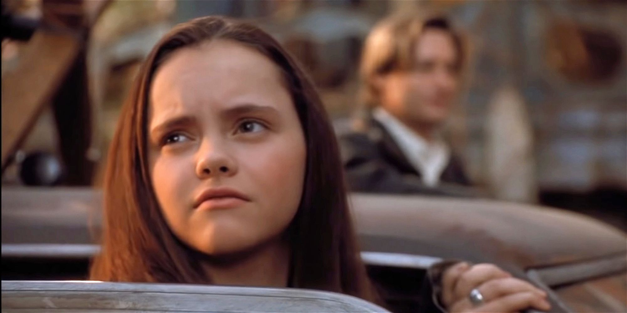 'Wednesday' star's beloved '90s cult classic officially returns from ...
