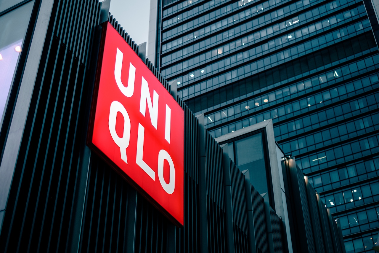 Adieu la graisse abdominale : Uniqlo frappe fort avec ce pantalon qu'on ...