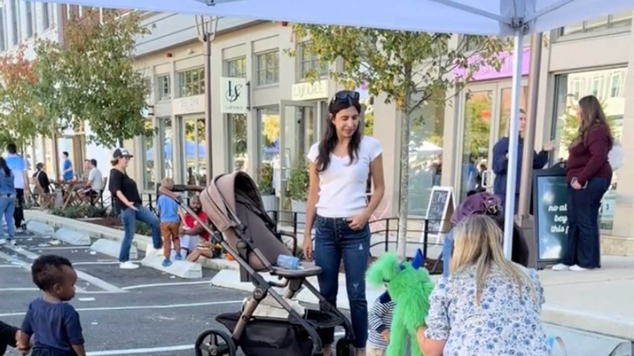 Black toddler ignored at wealthy CT town puppet show, dad says: worker ...