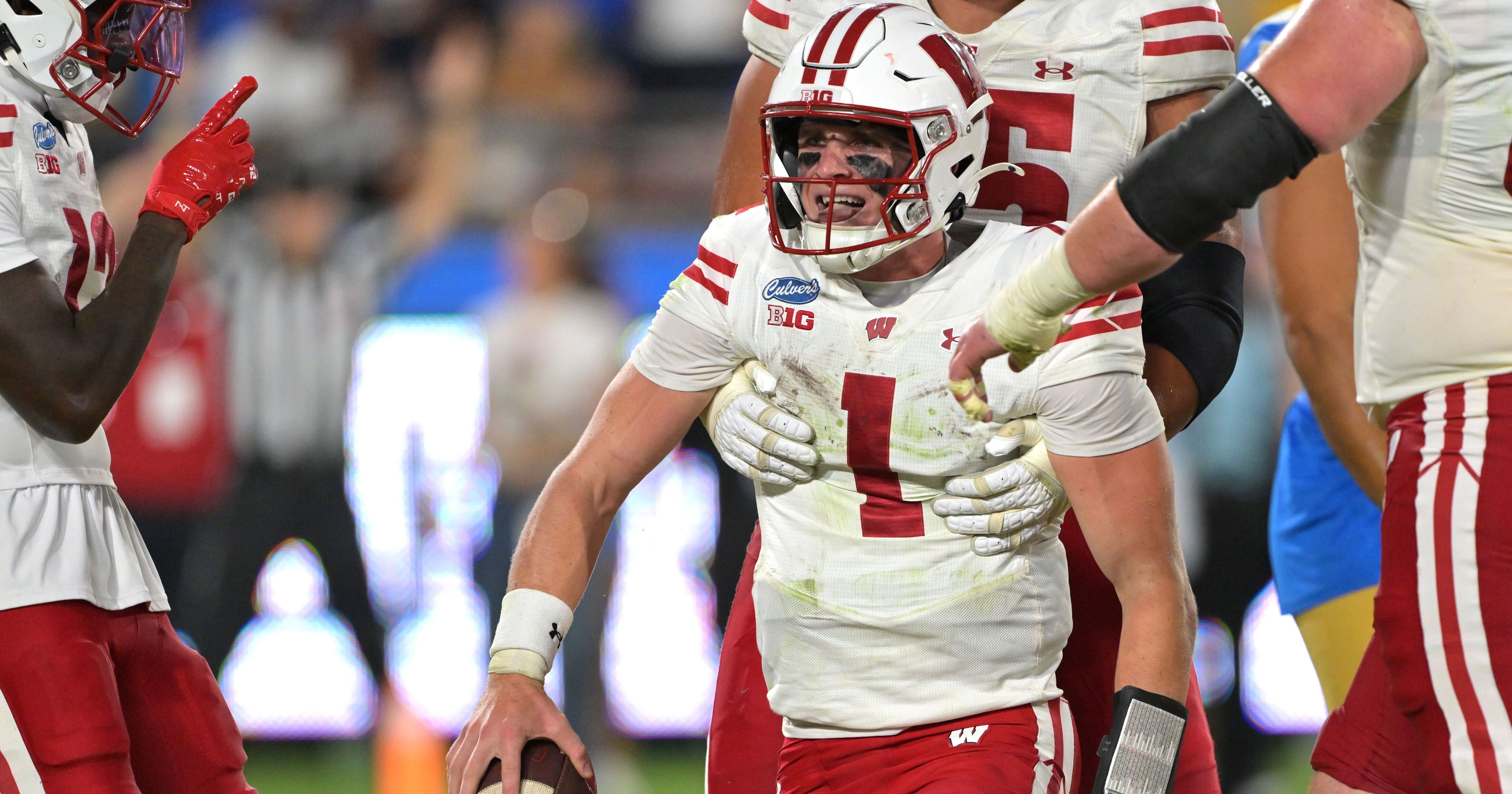 Inside the locker room: Wisconsin reacts to 17-7 loss at UCLA