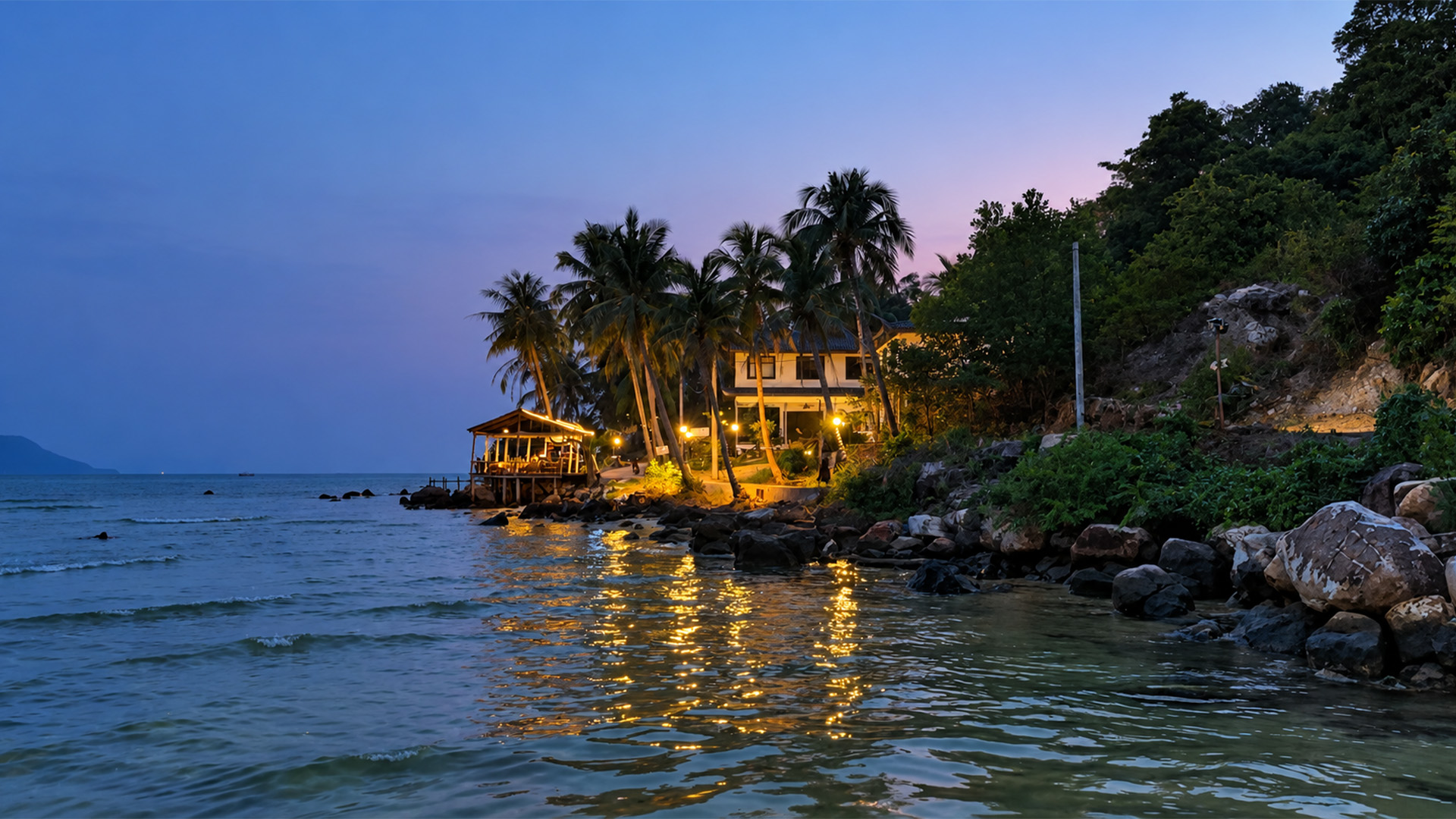 An evening along Koh Rong’s tropical shore