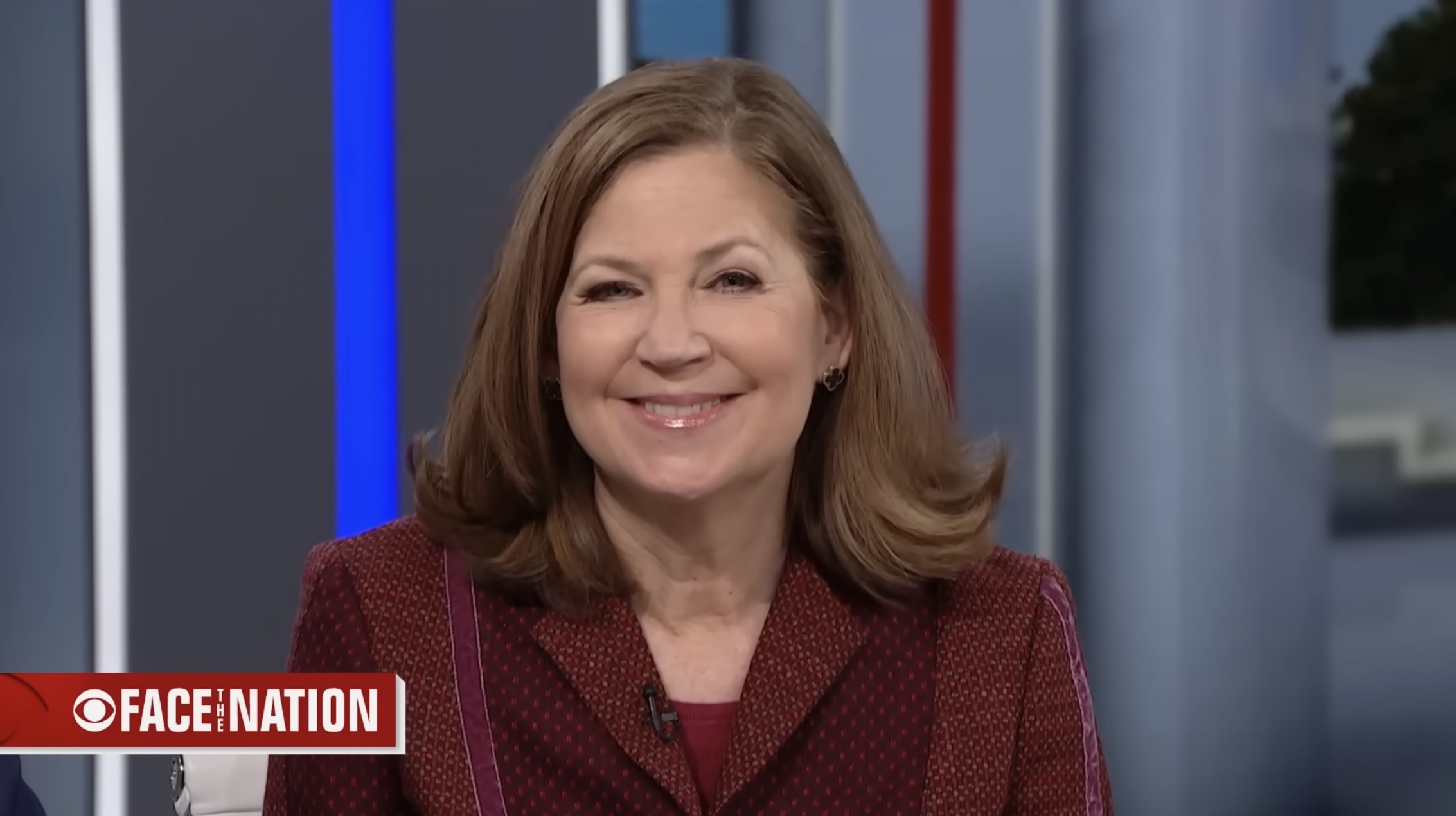 CBS News correspondent deletes and apologizes for post lauding heckler ...