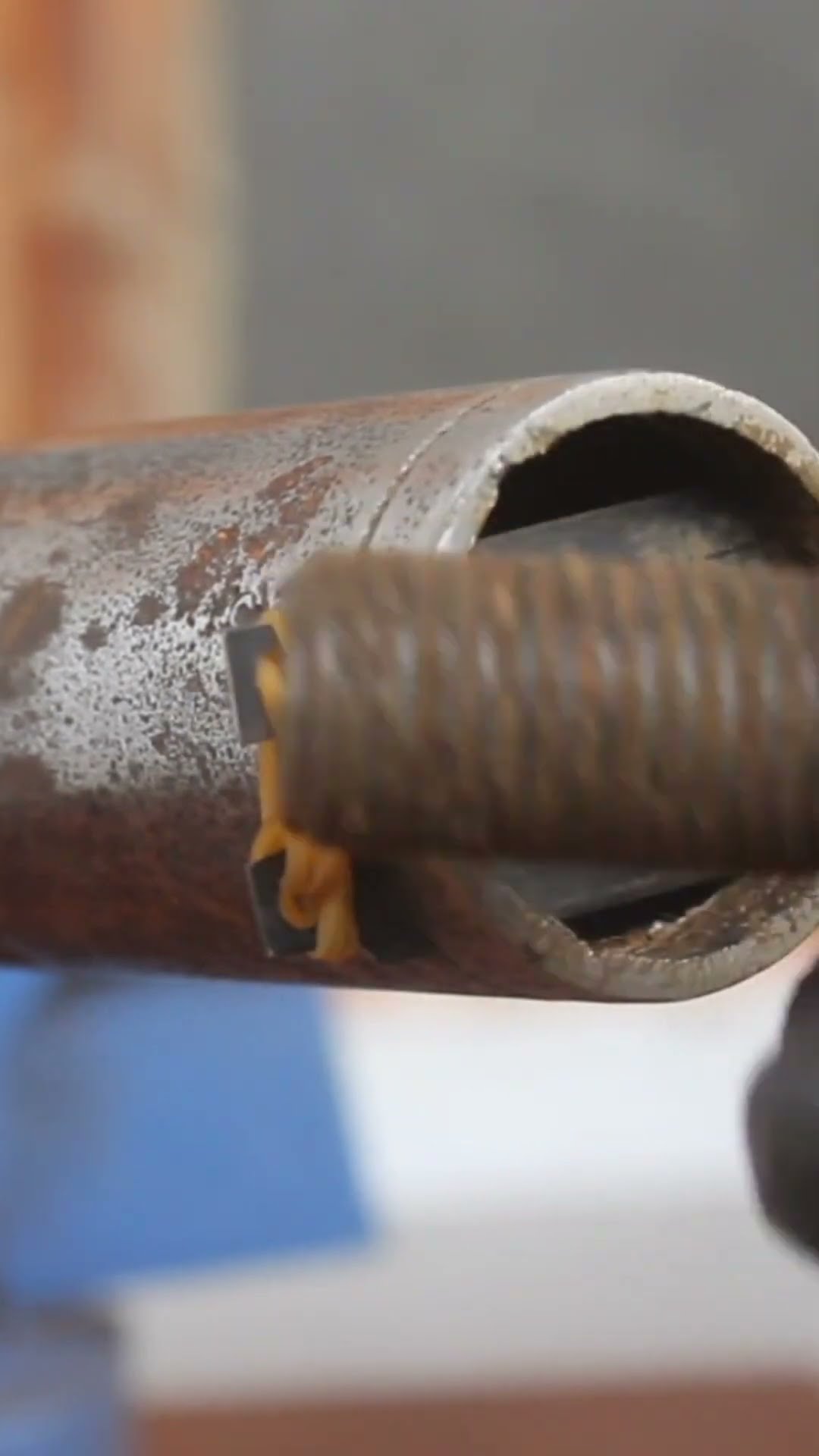 DIY rust removal tool: Clean rusty threads fast with this simple hack!