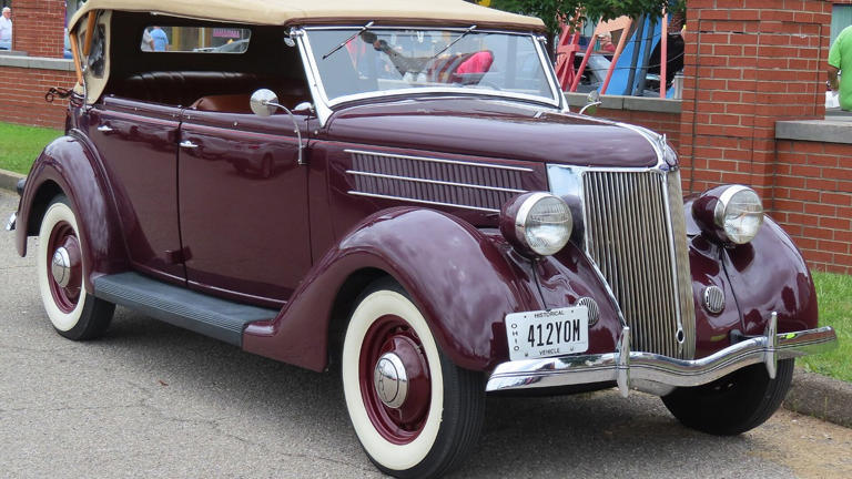 FDR’s hand-controlled 1936 Ford Phaeton was driven 19,143 miles before ...