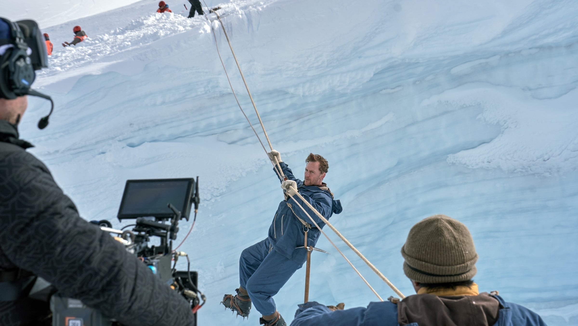 Yes, Tom Hiddleston actually climbed out of a crevasse for 'Tenzing'