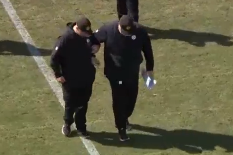 Steelers coach suffers worrying injury and seen struggling to walk ...