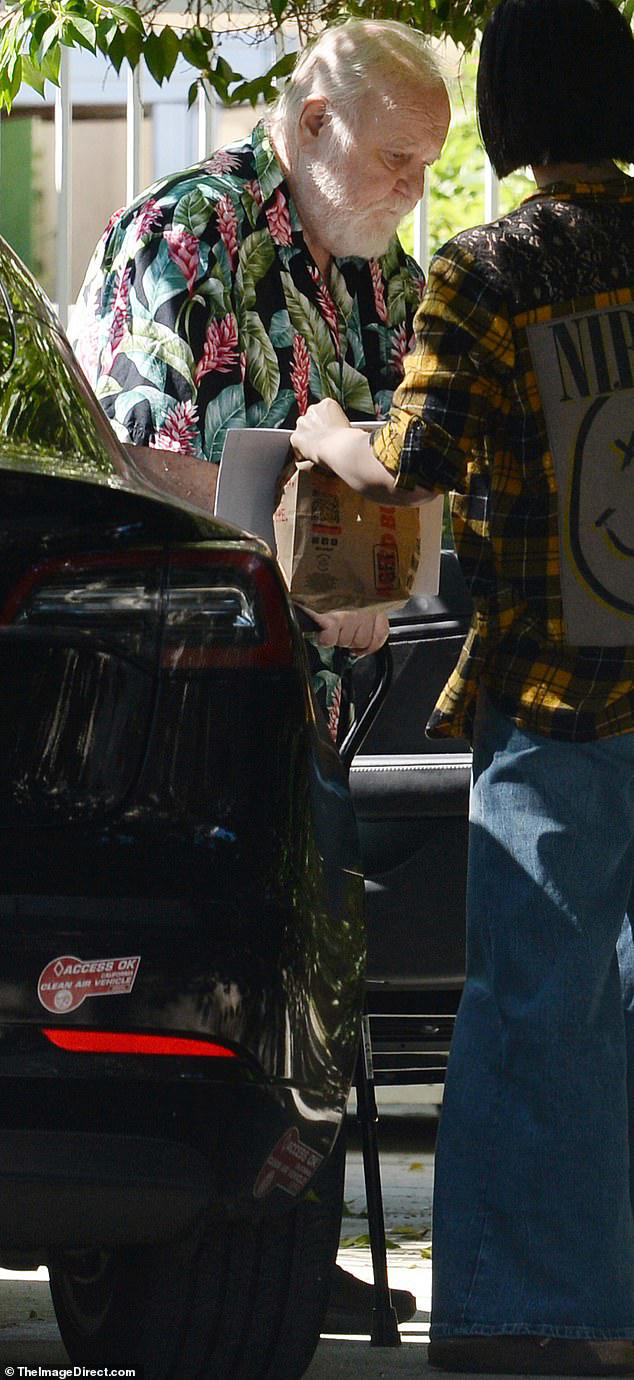 Actor known for role in classic 80s comedy seen on rare LA outing ...