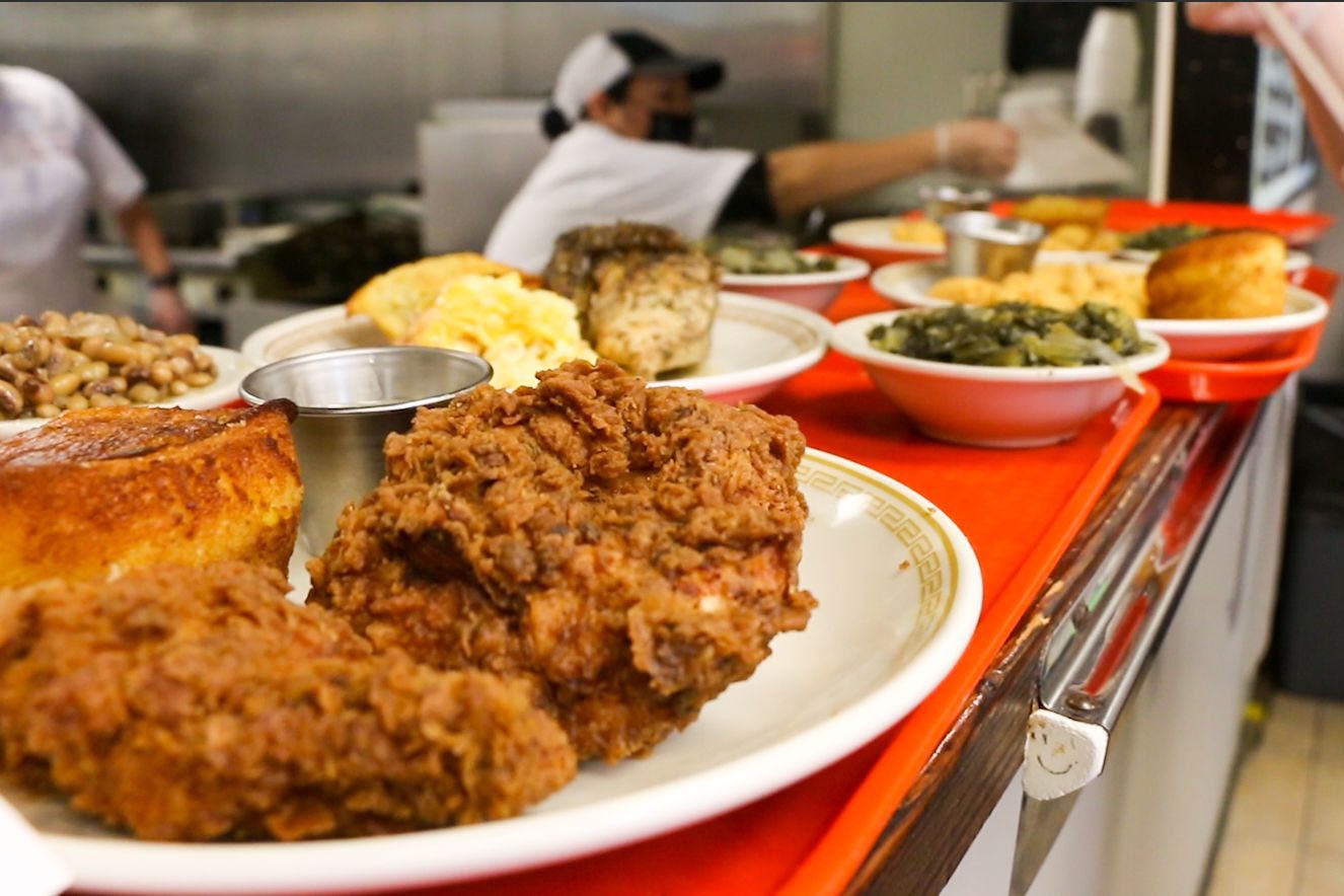 I tried my first meat 'n' three after moving south—and now I understand ...