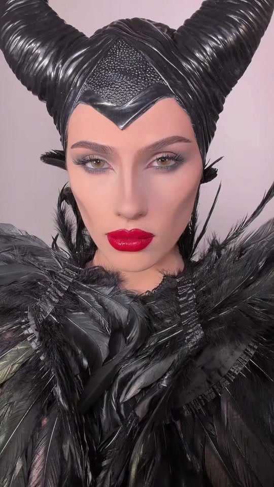 Maleficent makeup look