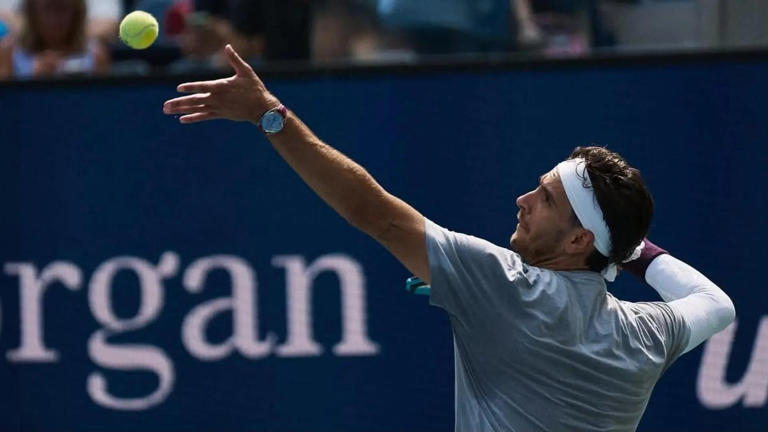 Top ATP coach reflects on Lorenzo Musetti's unfortunate season