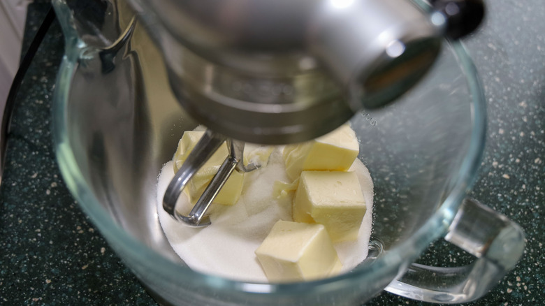 12 common mistakes to avoid when making pound cake