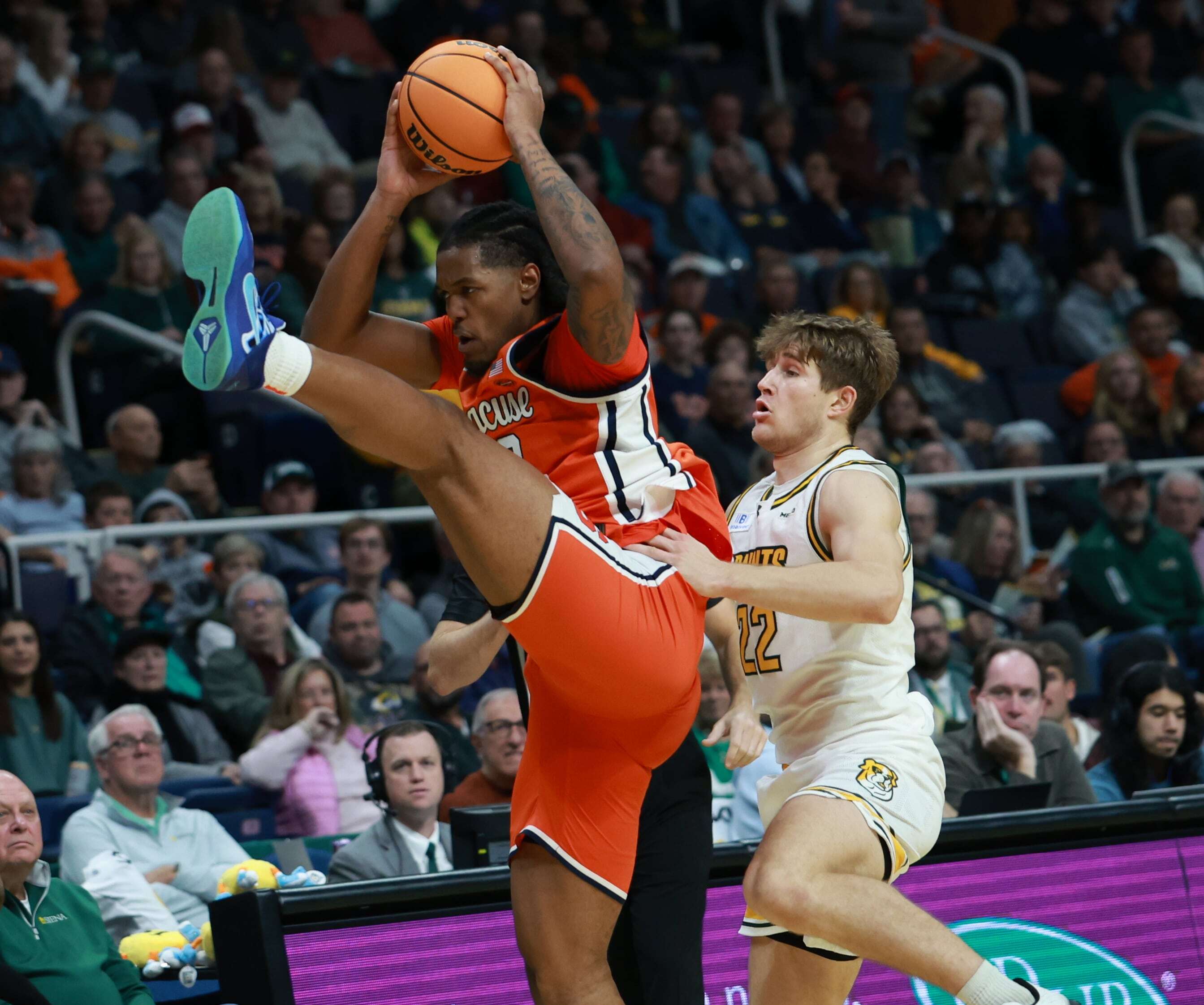 Syracuse squeaks by a game Siena team in Albany exhibition (Donna Ditota's quick hits)