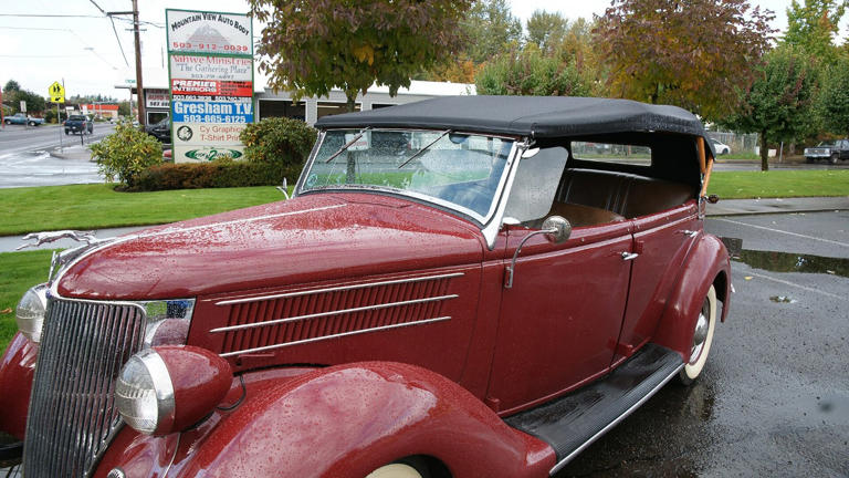 FDR’s hand-controlled 1936 Ford Phaeton was driven 19,143 miles before ...
