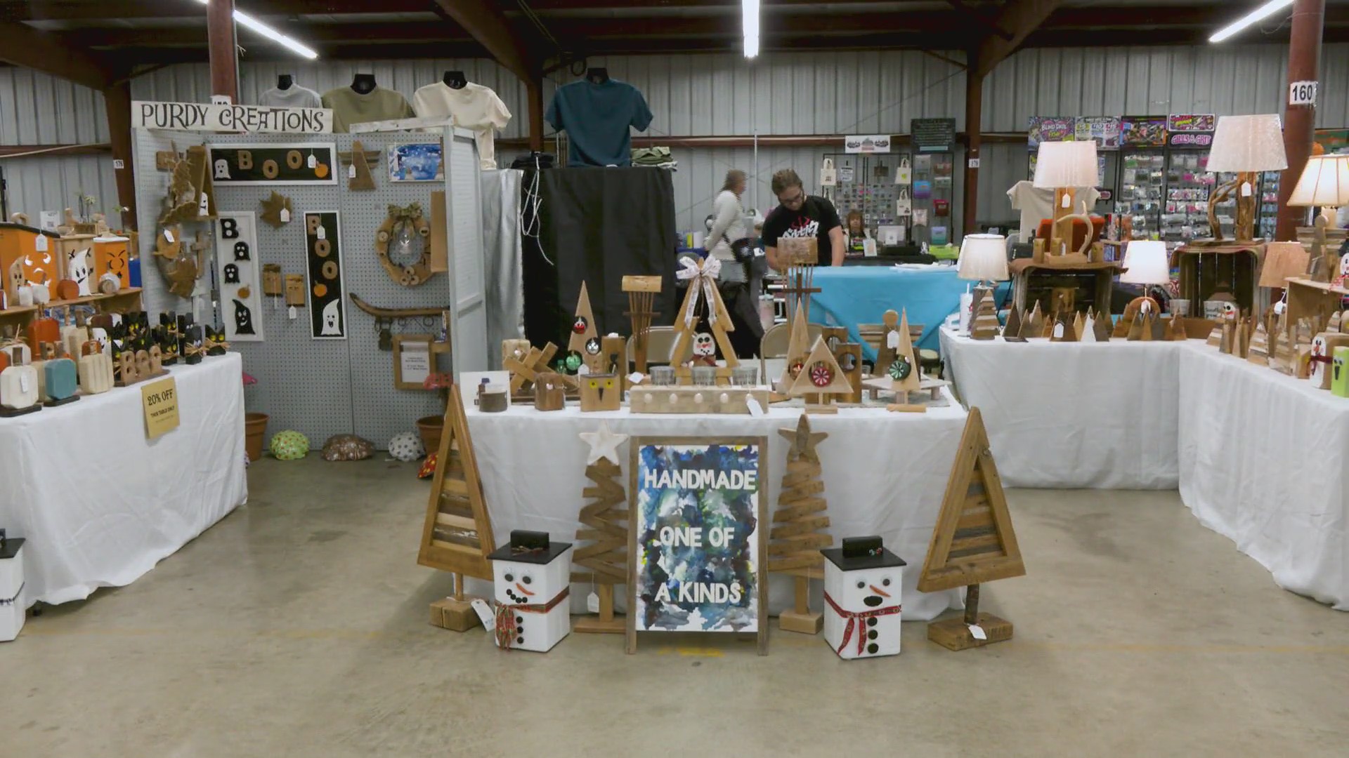 Holidazzle craft show offers unique handmade gifts at Winnebago County ...
