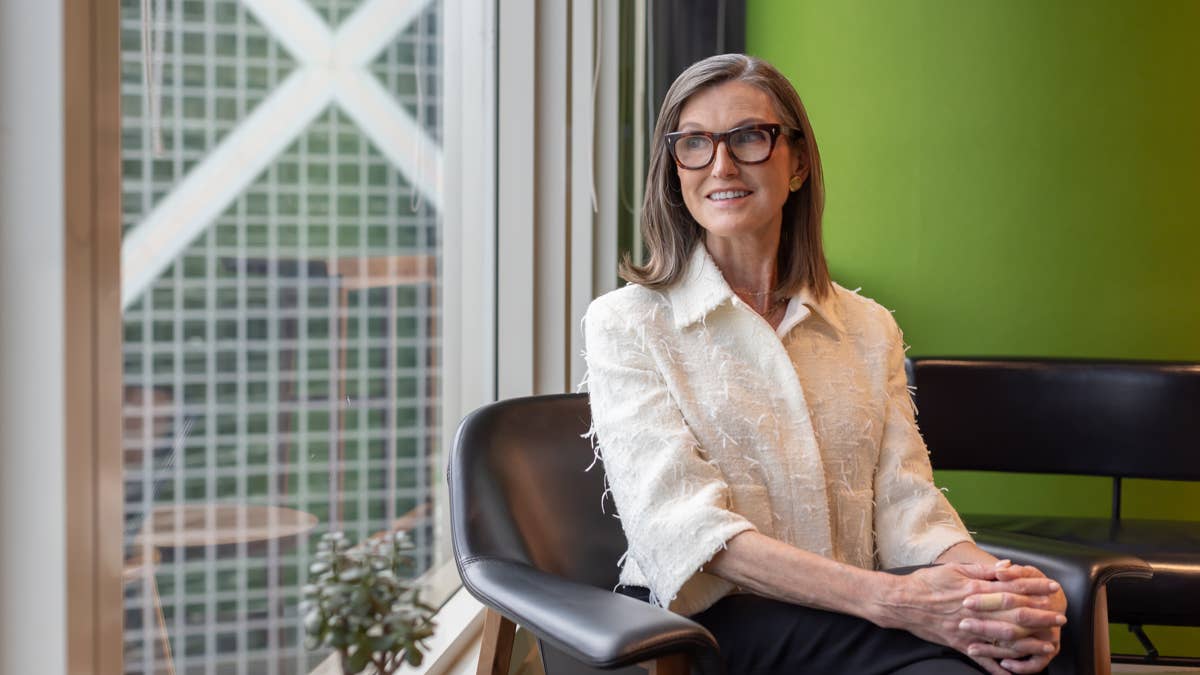 Cathie Wood buys $11.8 million of tumbling tech stock
