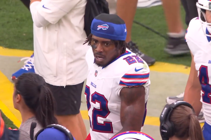 Bills star immediately tossed from game after disgusting illegal act ...