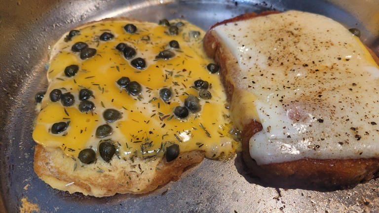 Home cooks give grilled cheese a briny bite with one jarred addition