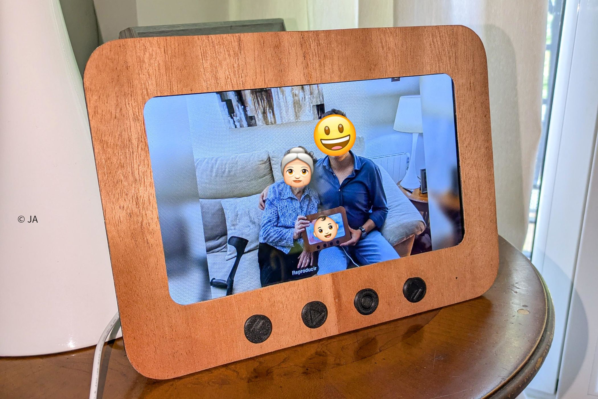 This cool Raspberry Pi project turns Telegram photos and voice messages ...