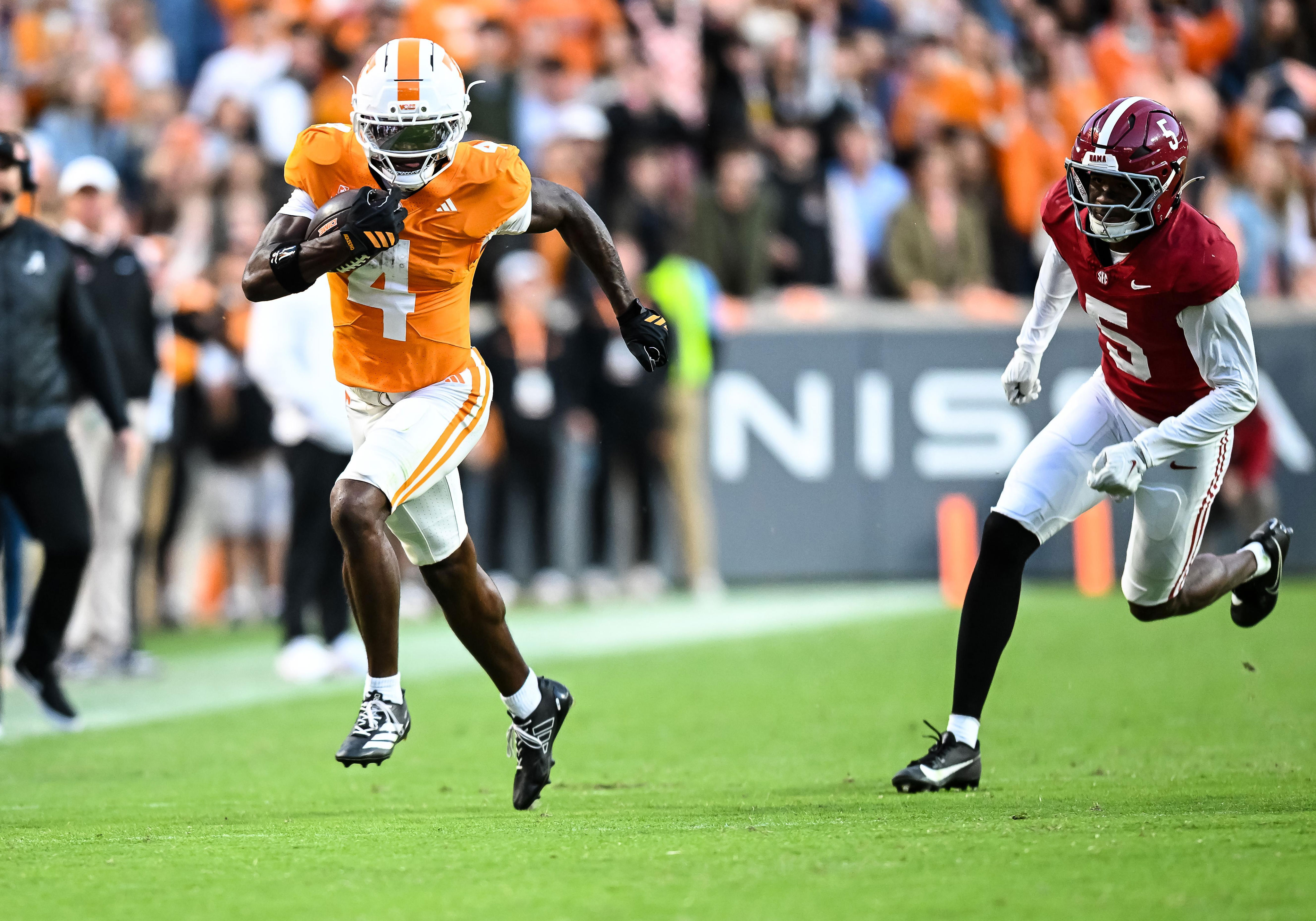 Opening line: Tennessee barely favored at South Carolina