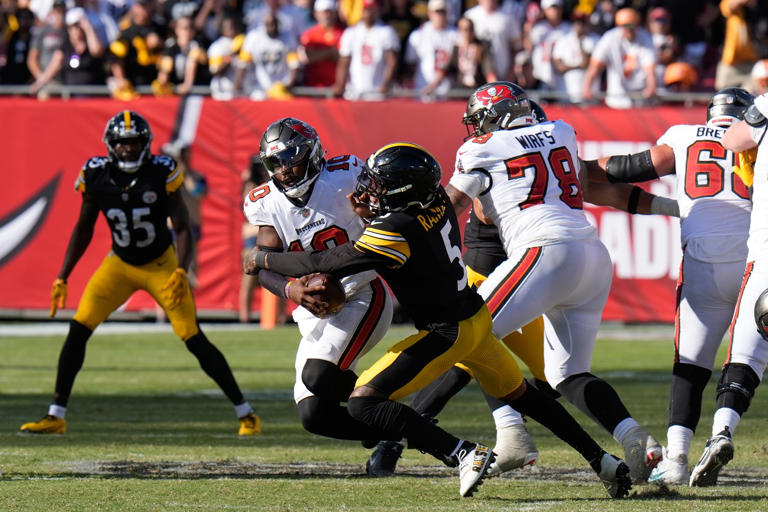 Rodgers throws 2 late TD passes as Steelers storm back to beat ...