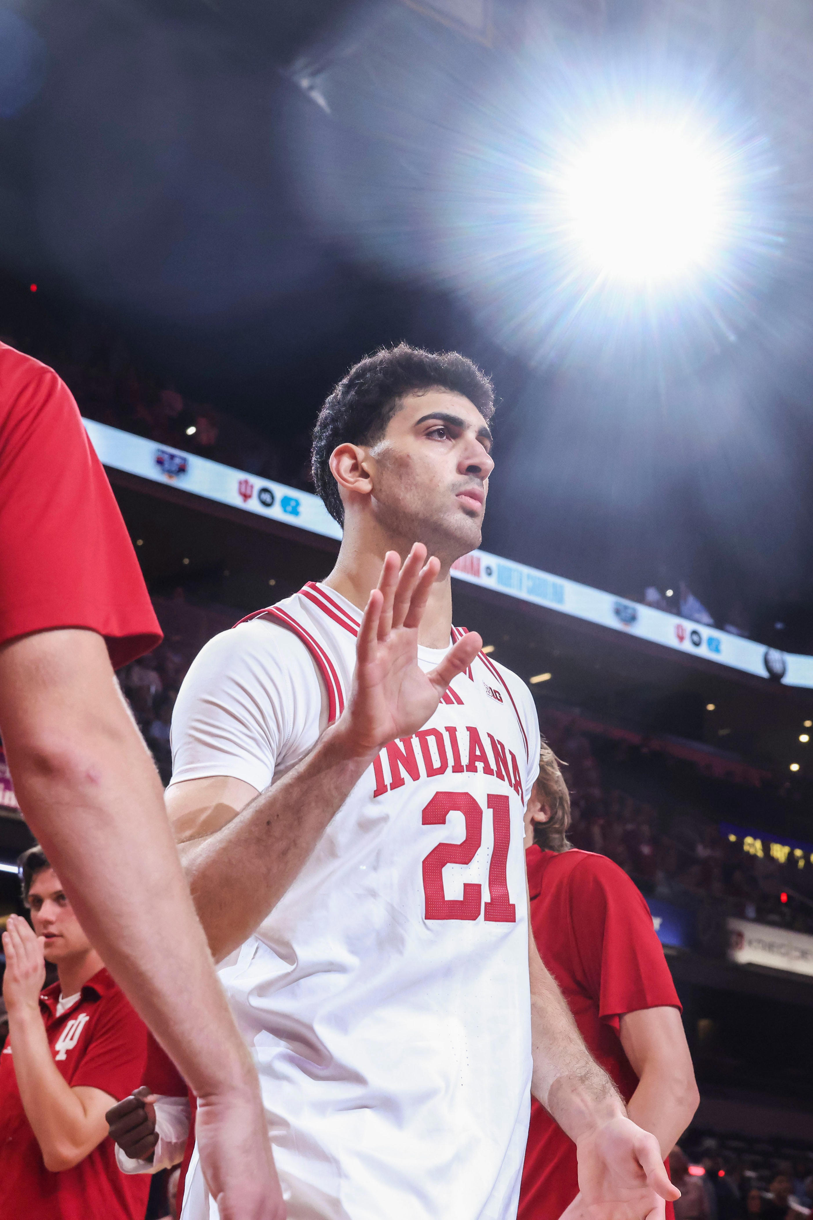 IU basketball score today live vs Western Kentucky: Buzzer-beater gives WKU lead at half