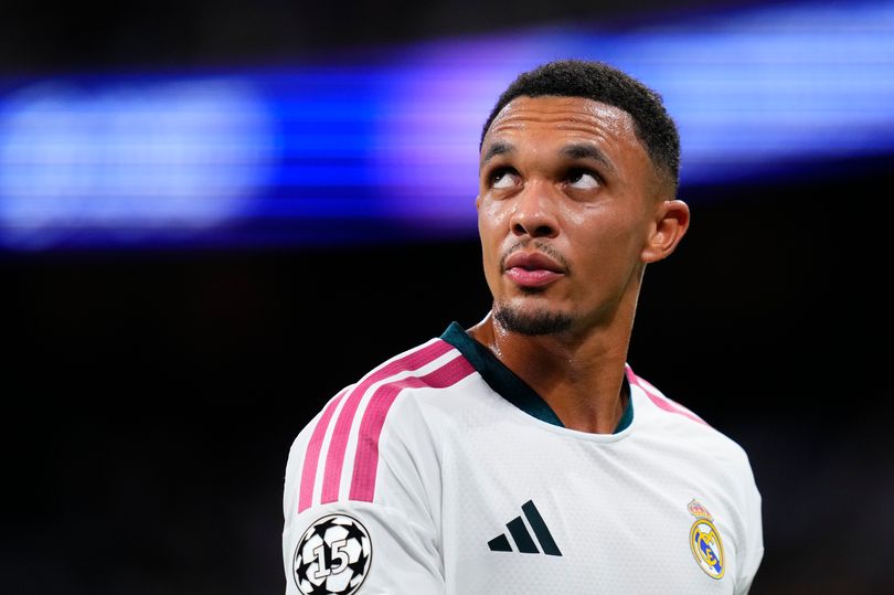 Alexander-Arnold has once again been snubbed by Jose Mourinho