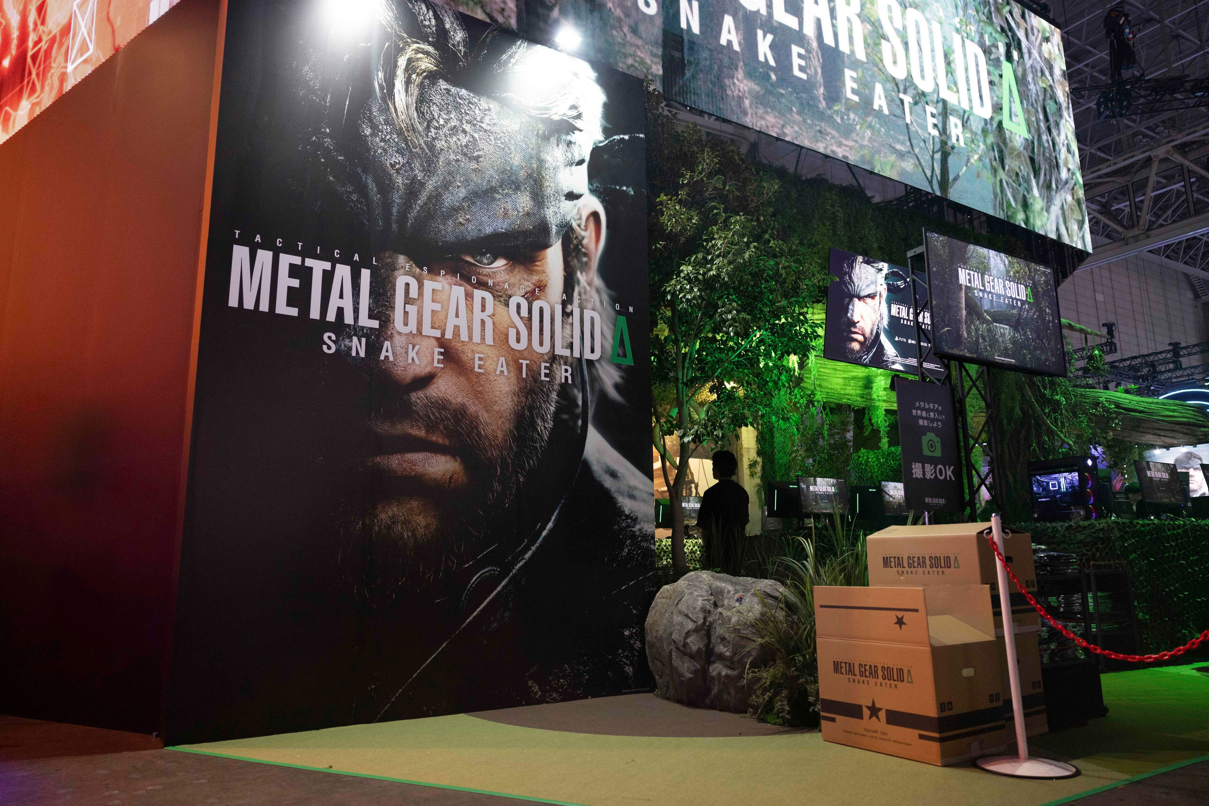 Seth Rollins would love to play Solid Snake in a Metal Gear Solid movie