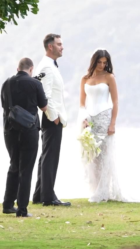 Matt Poole and Annelyse Oatway tie the knot at Palm Beach