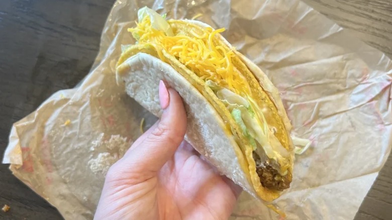 12 ordering tips for a better cheesy gordita crunch at Taco Bell