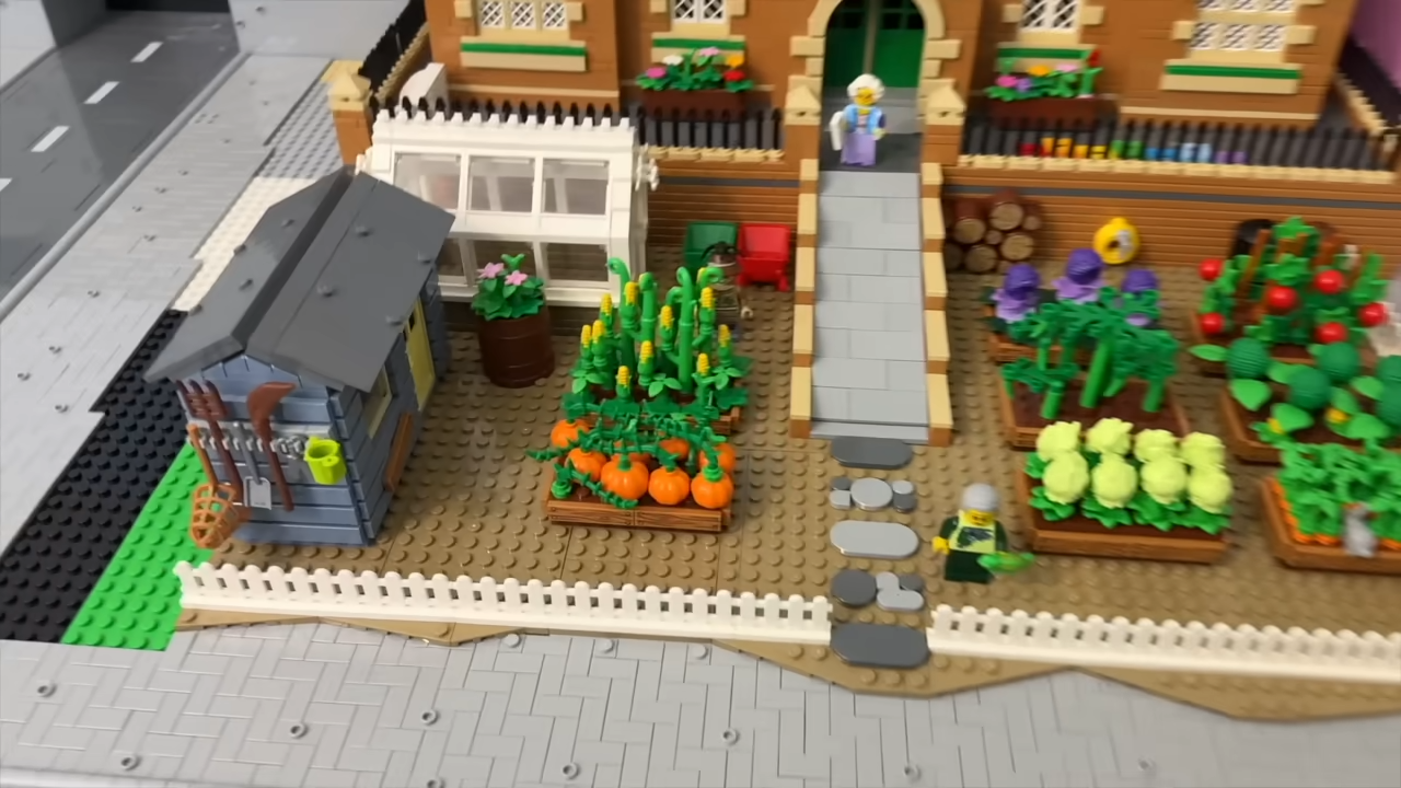 Half-Asleep Chris builds a village green for LEGO City Spronkington
