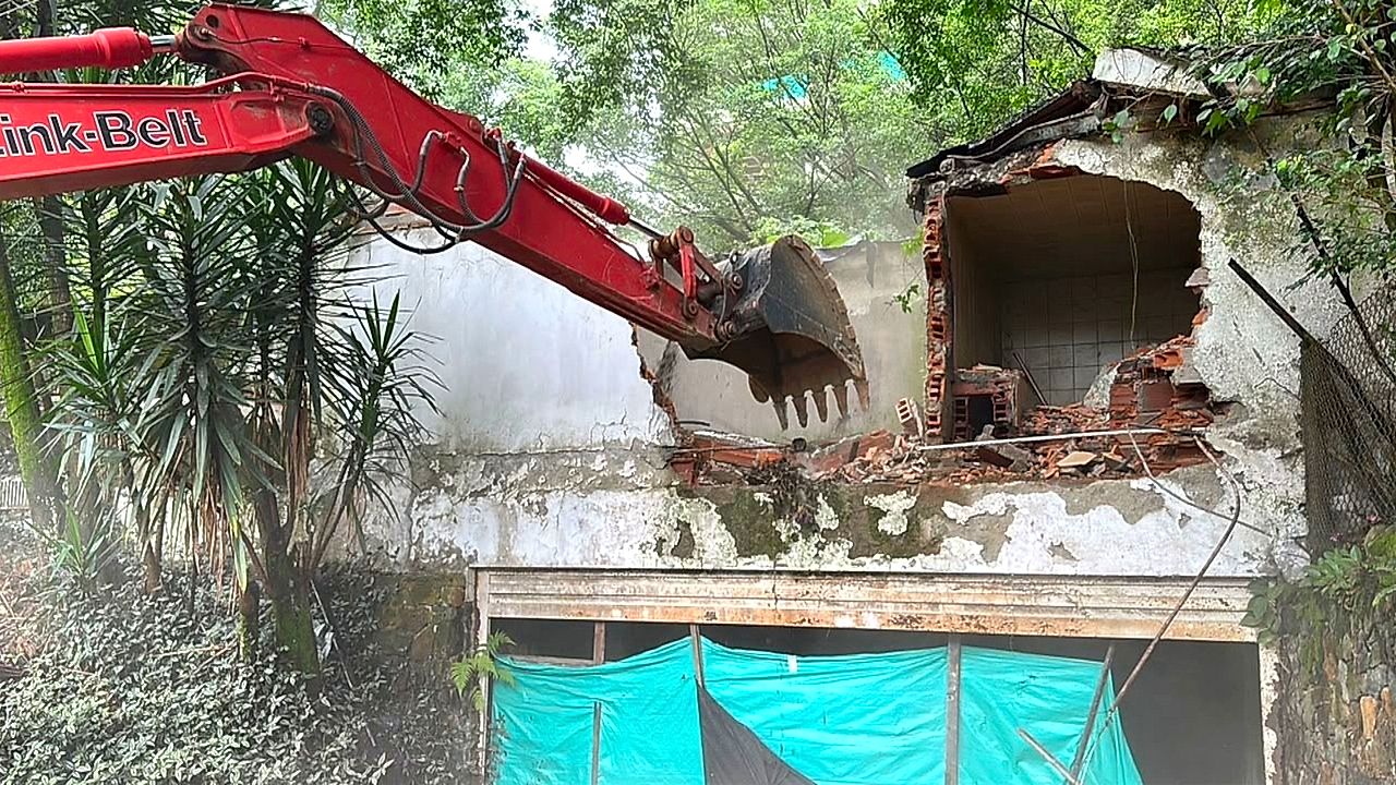Medellín tears down notorious Escobar-linked estate used for drugs and ...