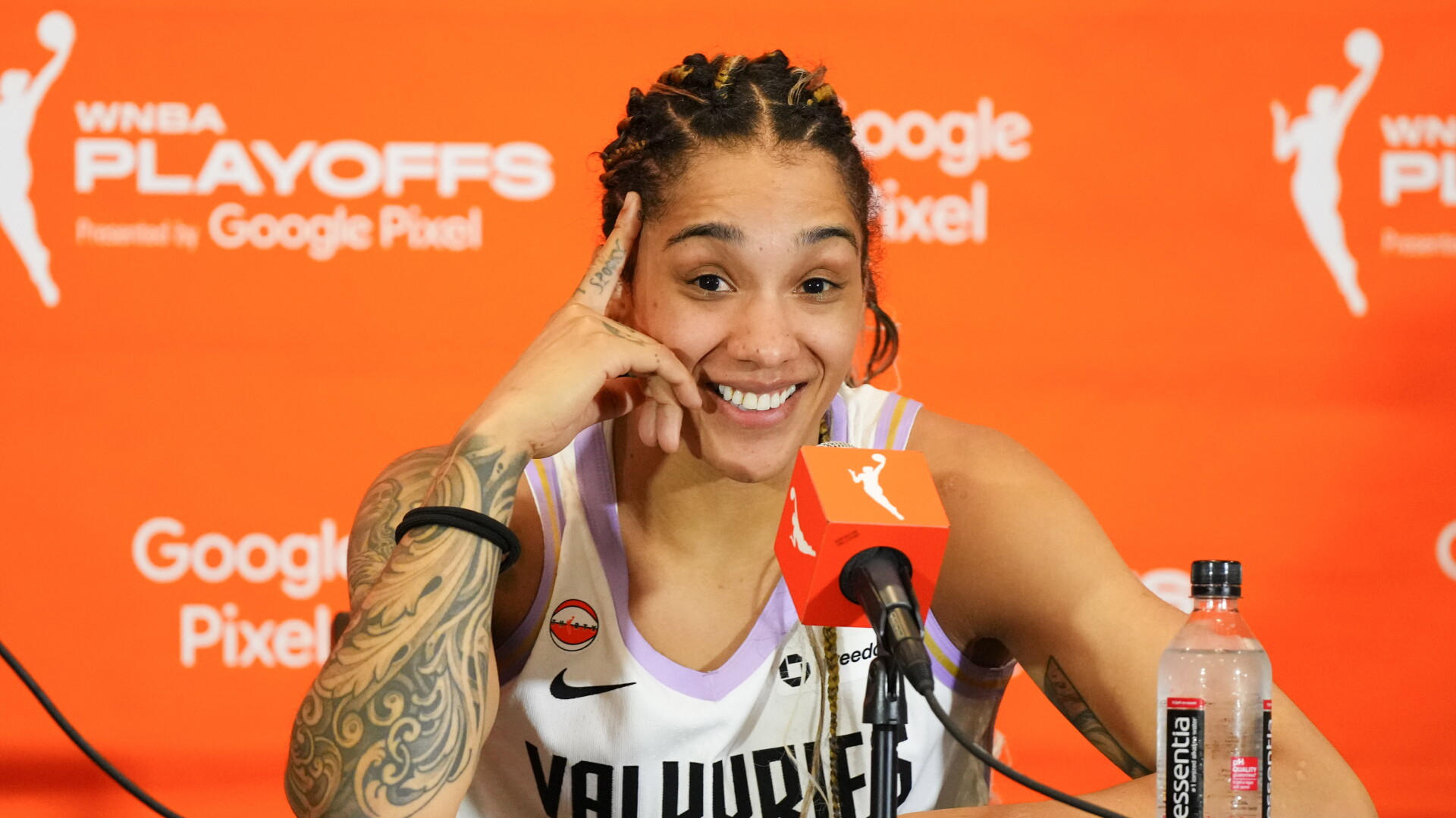 Valkyries' Gabby Williams counts possessions, keeps track of everything ...