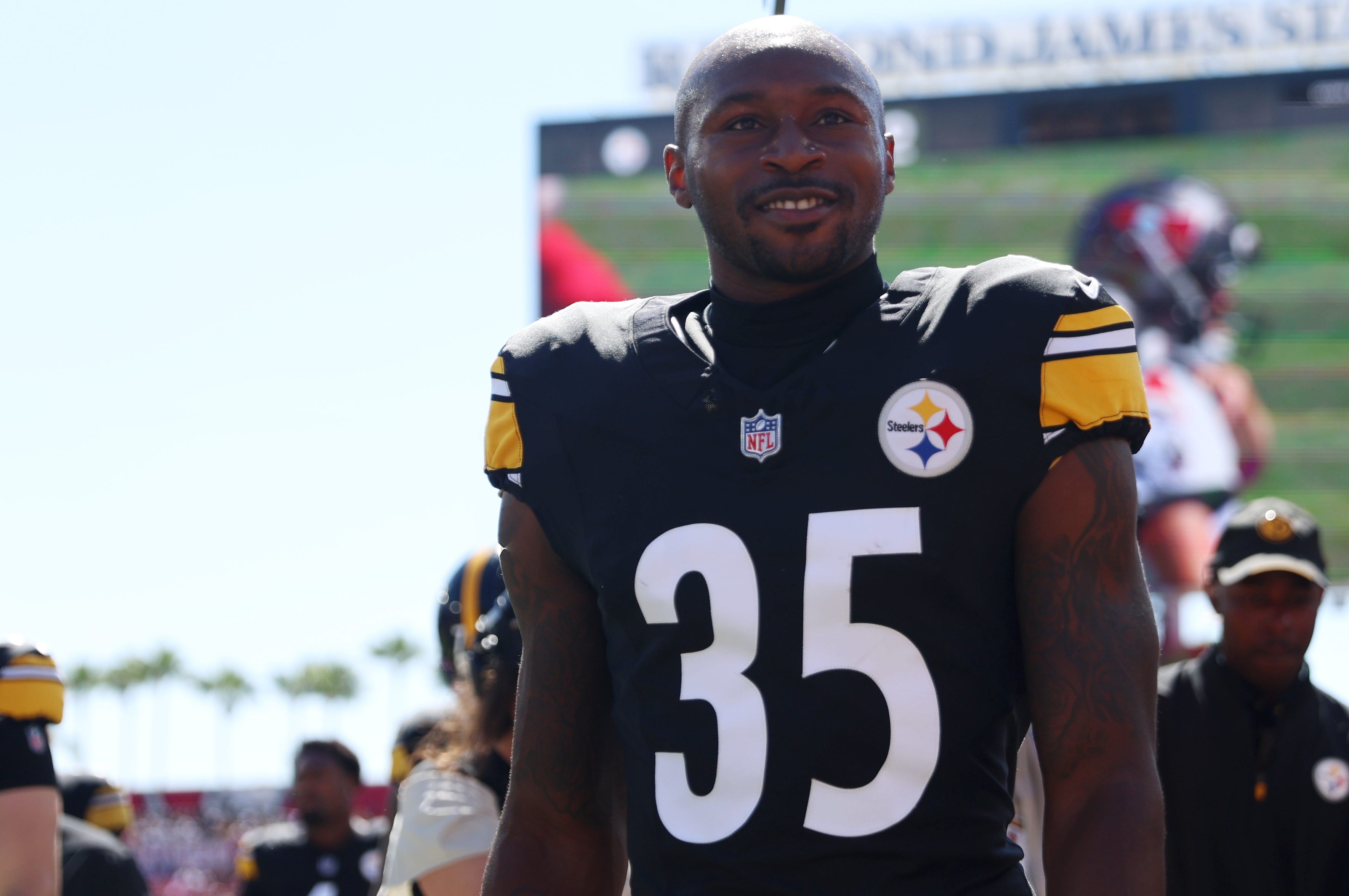 How Jamel Dean's inside knowledge saved the Steelers in Tampa