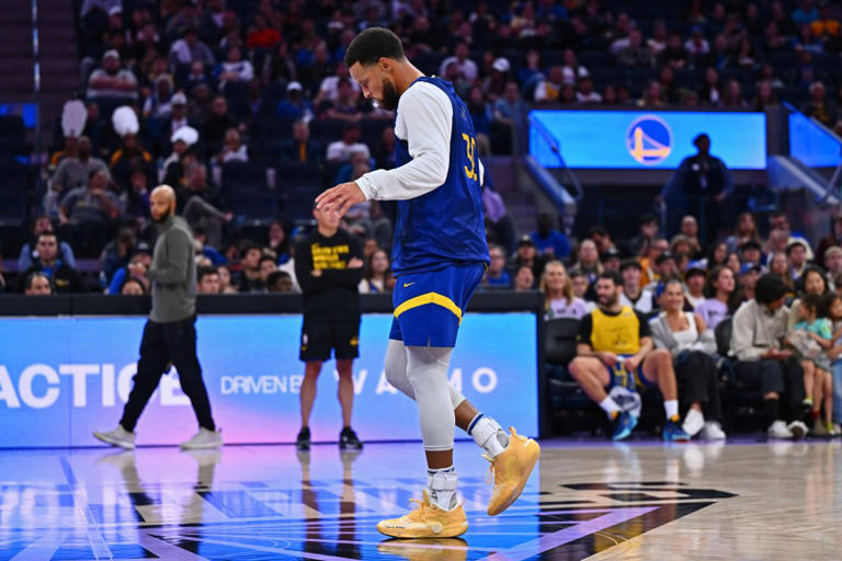 Warriors coach gives crucial update on Stephen Curry injury sure to ...