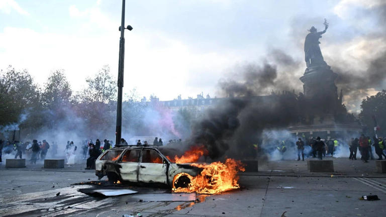 Amid riots and looting, France makes big call on PSG vs Barcelona ...