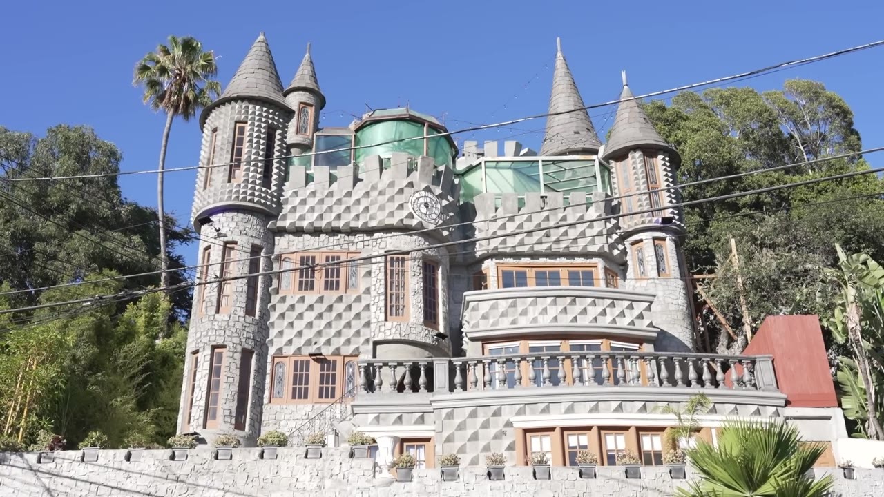 Ryan and Haley explored a Hollywood castle with armor, balconies and a ...