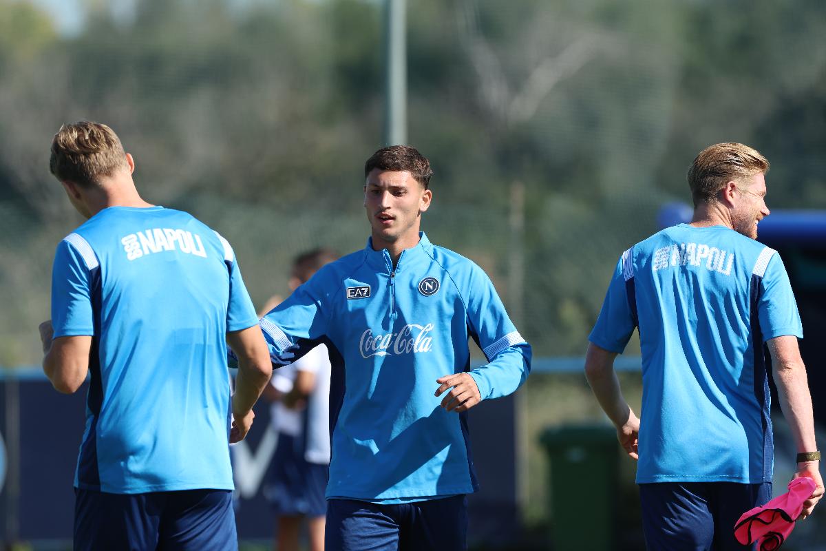 Vigilia Napoli-Bodo Glimt, a Castel Volturno con Allegri c'è un altro ...