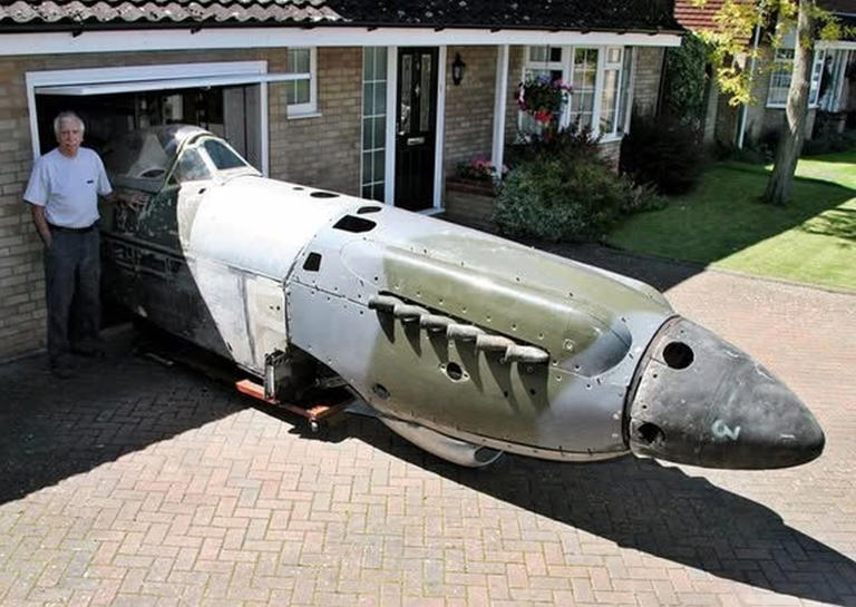 Mr. Spitfire's last project: Spitfire PK519 sells for £18,000 at auction